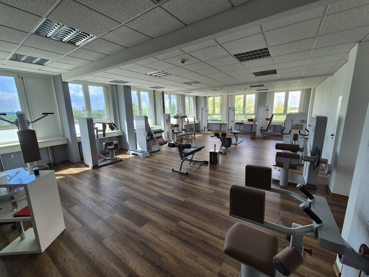 Blick über die gesamte Trainingsfläche von RE:FORM in Hannover